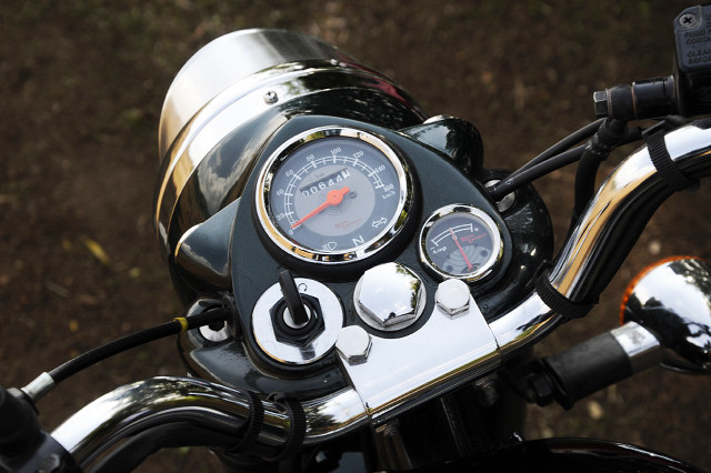 Motorcycle speedometer handlebars closeup dirt free wallpaper for desktop - medium preview image