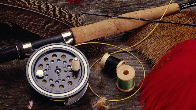 Fishing rod reel spool thread free wallpaper for desktop - medium preview image
