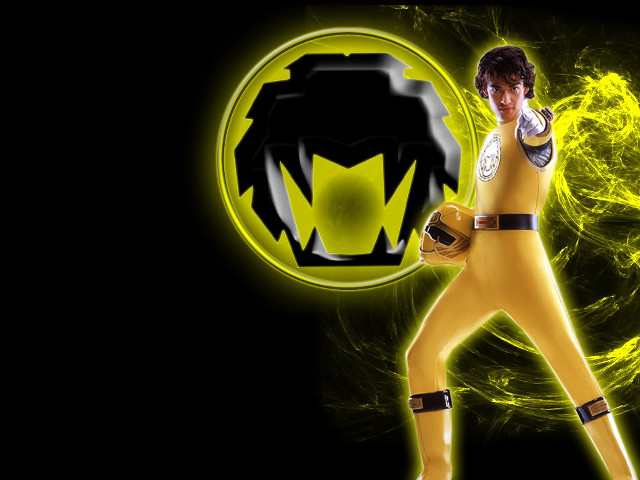 Yellow suit man holding ball free wallpaper for desktop - medium preview image