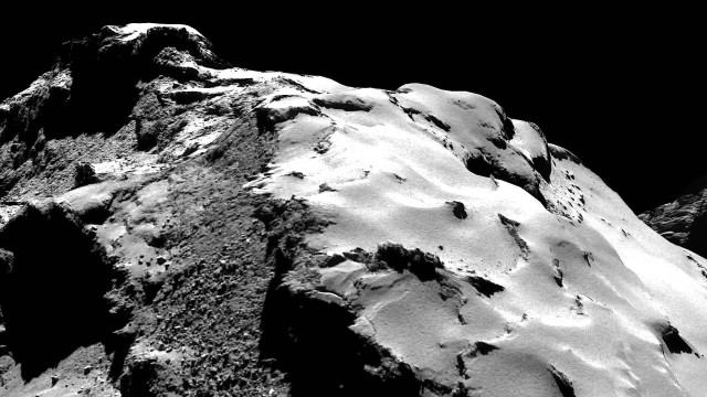 Snow covered mountain black sky free wallpaper for desktop - medium preview image