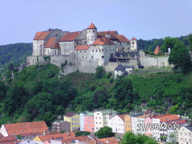Castle hill trees city architecture free wallpaper for desktop - medium preview image