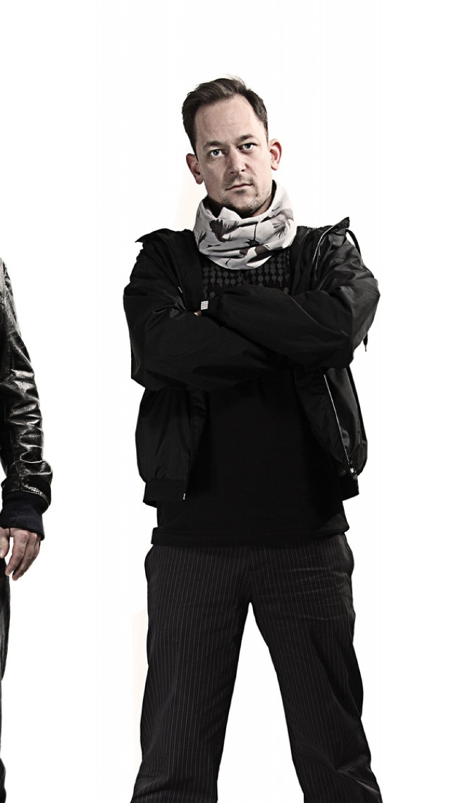 Two men black jackets scarfs free wallpaper for mobile - medium preview image