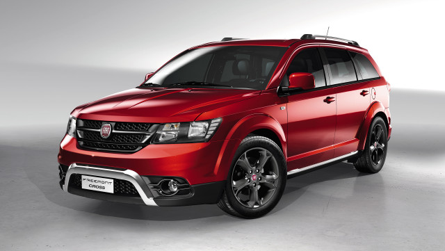 Red suv white room black free wallpaper for desktop - medium preview image