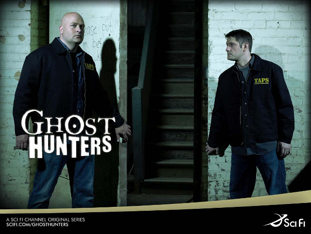 Ghost hunters two men white free wallpaper for desktop - medium preview image