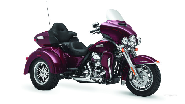 Purple motorcycle parked white background free wallpaper for desktop - medium preview image