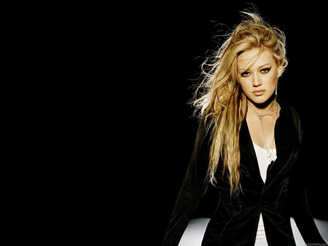 Evelyn abelson hologram black background free wallpaper for desktop - medium preview image