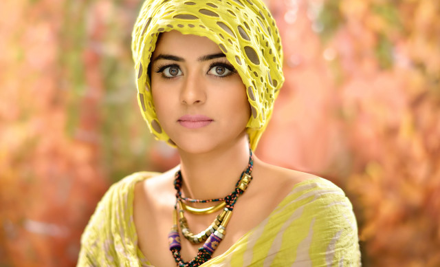 Woman yellow headscarf beads necklace free wallpaper for desktop - medium preview image