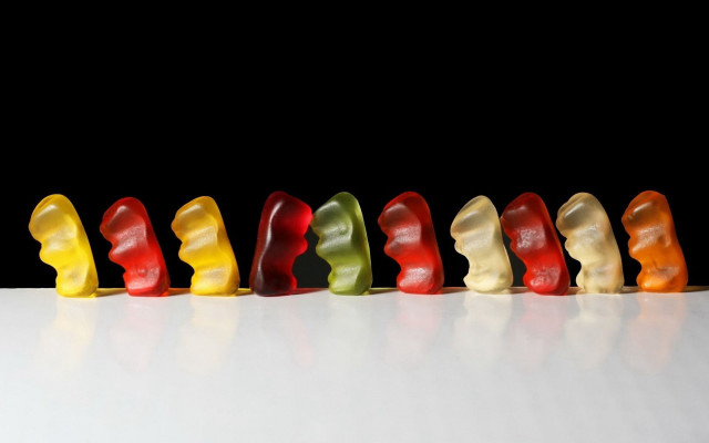 Colorful gummy bears table white free wallpaper for desktop - medium preview image