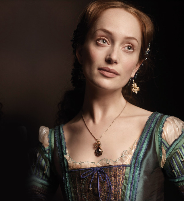 Woman green dress necklace image free wallpaper for tablet - medium preview image