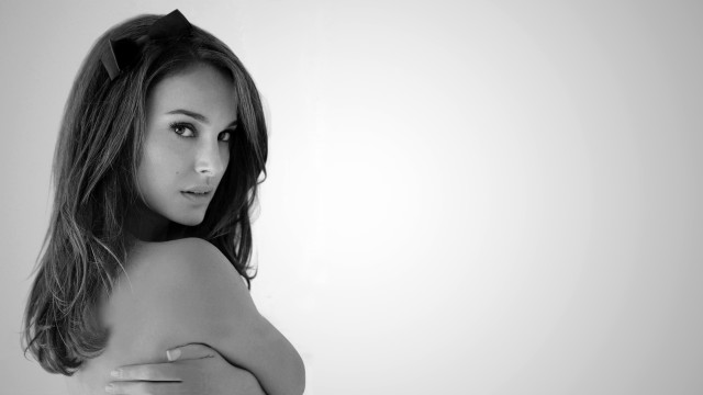 Beatrice huntington black white long free wallpaper for desktop - medium preview image