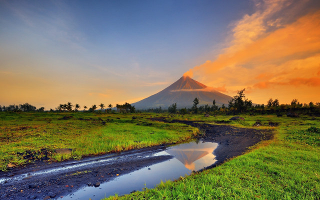Mountain stream sunset dawn reflection free wallpaper for desktop - medium preview image