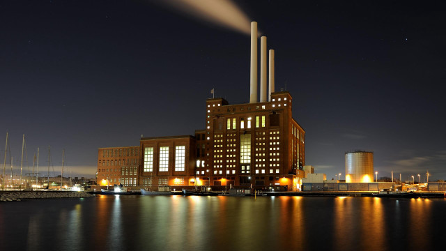 Factory night smokestack boats water free wallpaper for desktop - medium preview image