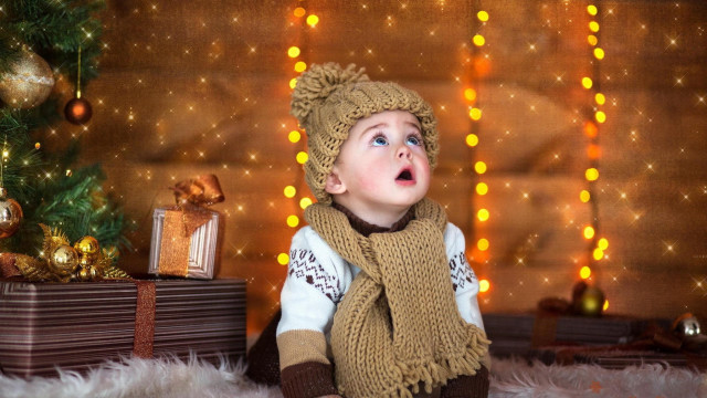Young boy hat scarf christmas free wallpaper for desktop - medium preview image