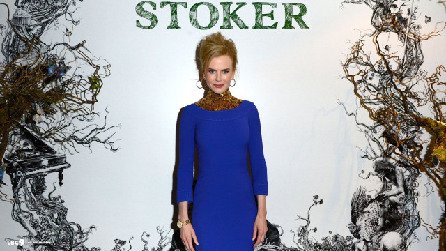 Woman blue dress wall picture free wallpaper for desktop - medium preview image