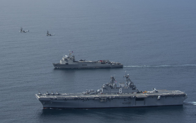 Couple ships water ocean together free wallpaper for desktop - medium preview image