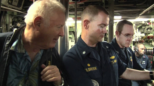 Men group room clock blue free wallpaper for desktop - medium preview image