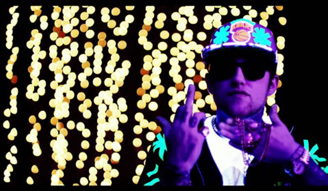 Man hat sunglasses peace sign #3 free wallpaper for desktop - medium preview image