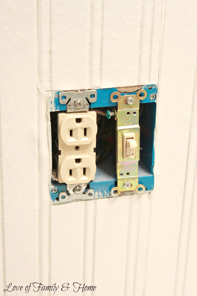 Electrical outlets wall mounted outlet free wallpaper for mobile - medium preview image