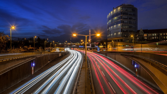 City street traffic night long #6 free wallpaper for desktop - medium preview image