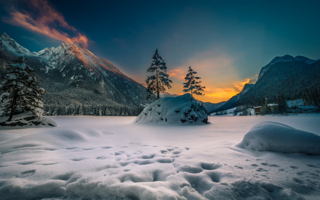 Snowy mountain landscape sunset city free wallpaper for desktop - medium preview image