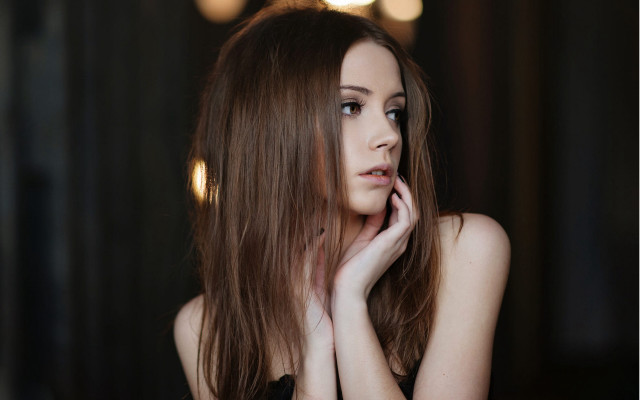 Eszter mattioni portrait photorealistic bare free wallpaper for desktop - medium preview image