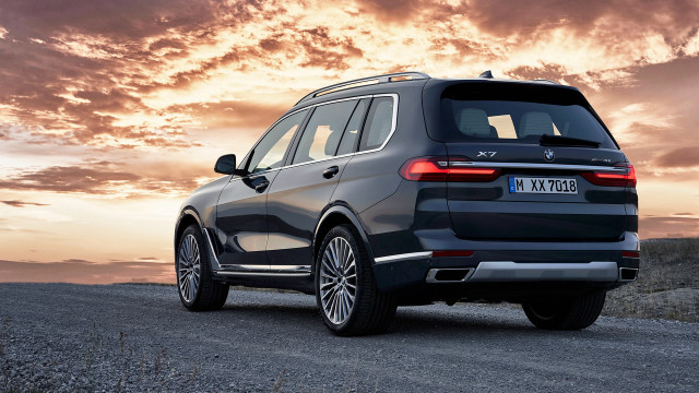 Bmw x7 sunset gravel road free wallpaper for desktop - medium preview image