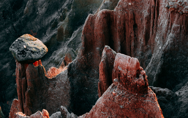 Rock formation red substance land free wallpaper for desktop - medium preview image