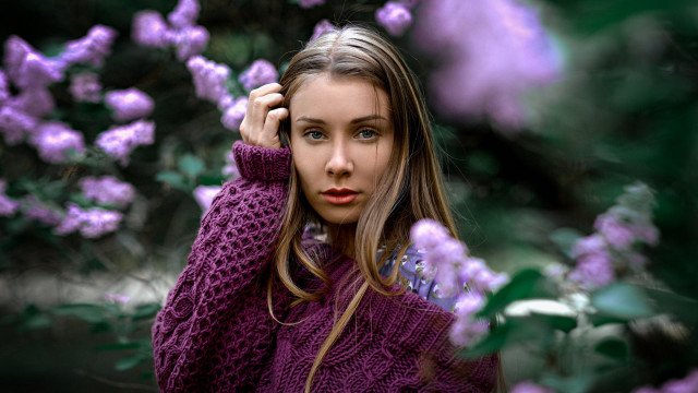 Woman purple sweater purple flower free wallpaper for desktop - medium preview image