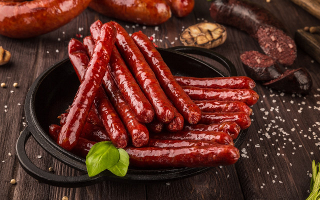 Black plate hot dogs still free wallpaper for desktop - medium preview image