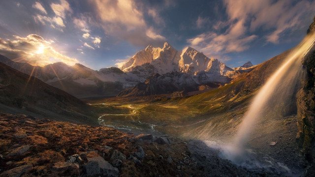 Mountain stream sunbeam cityscape clouds free wallpaper for desktop - medium preview image