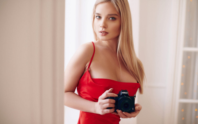 Red dress woman camera smile free wallpaper for desktop - medium preview image