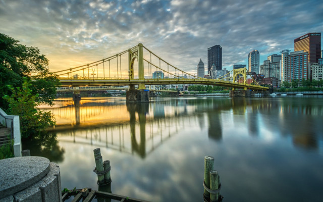 Bridge city skyline river dawn free wallpaper for desktop - medium preview image