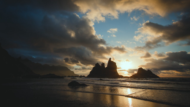 Sunset beach rock formation clouds free wallpaper for desktop - medium preview image