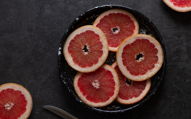 Blood oranges bowl minimalism night free wallpaper for desktop - medium preview image