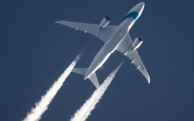 Ei q jet smoke trail free wallpaper for desktop - medium preview image