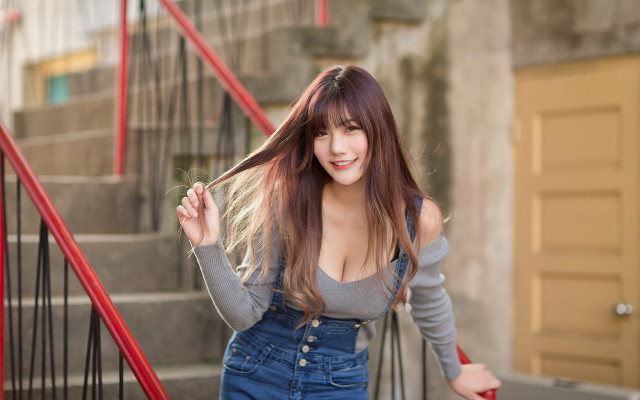 Woman long hair staircase suitcase free wallpaper for desktop - medium preview image