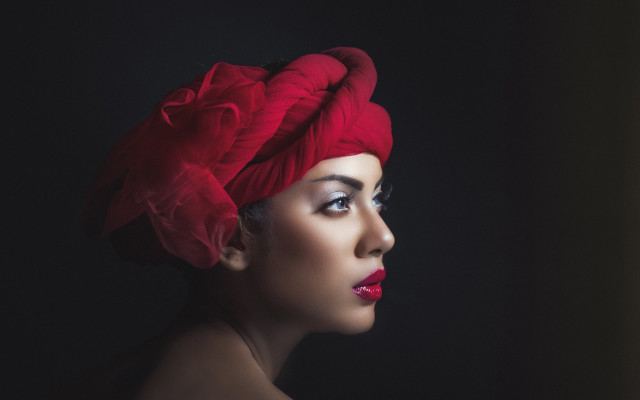 Woman red turban red lips free wallpaper for desktop - medium preview image
