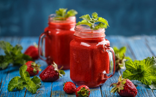 Strawberry smoothie jars mint strawberries free wallpaper for desktop - medium preview image