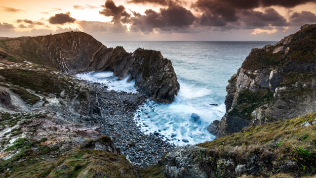 Rocky cliff water cloudy sky #3 free wallpaper for desktop - medium preview image