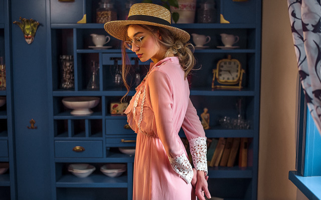 Elina karimova pink dress hat free wallpaper for desktop - medium preview image