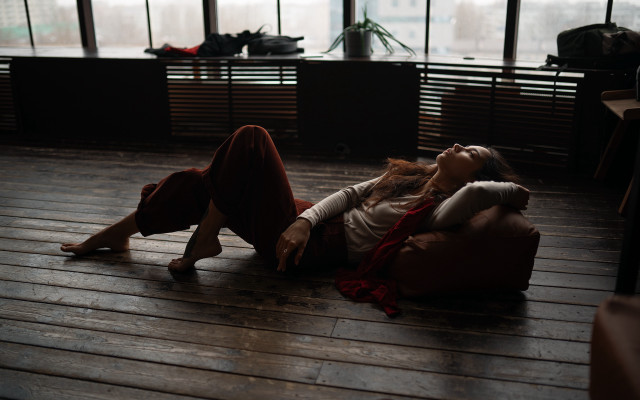 Woman cat laying bandaged blood free wallpaper for desktop - medium preview image