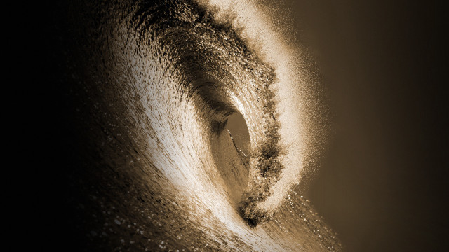 Wave crashing ocean beach night free wallpaper for desktop - medium preview image