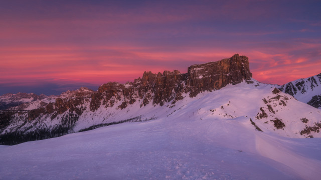 Snowy mountain pink sky city free wallpaper for desktop - medium preview image