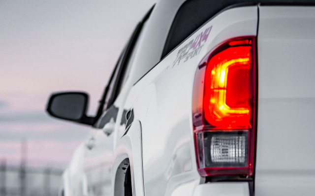 White truck tiltshift clouds rimlight free wallpaper for desktop - medium preview image