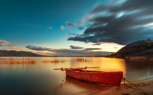 Lake sunset mountain boat clouds free wallpaper for desktop - medium preview image