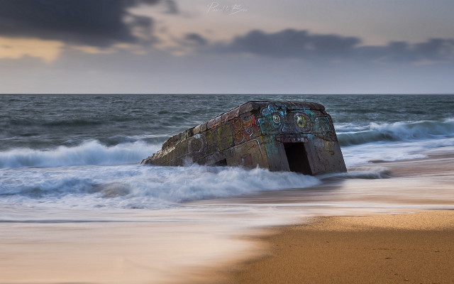 Large art beach ocean waves free wallpaper for desktop - medium preview image