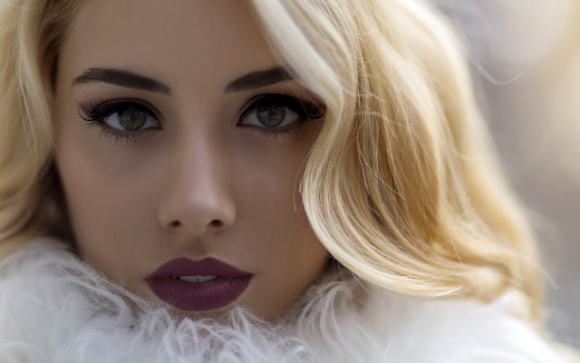 Blonde woman fur collar wind free wallpaper for desktop - medium preview image