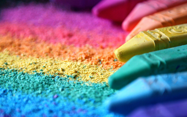 Crayons colored powder chalk art free wallpaper for desktop - medium preview image