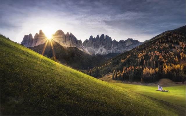 Hill mountains trees sunset light free wallpaper for desktop - medium preview image