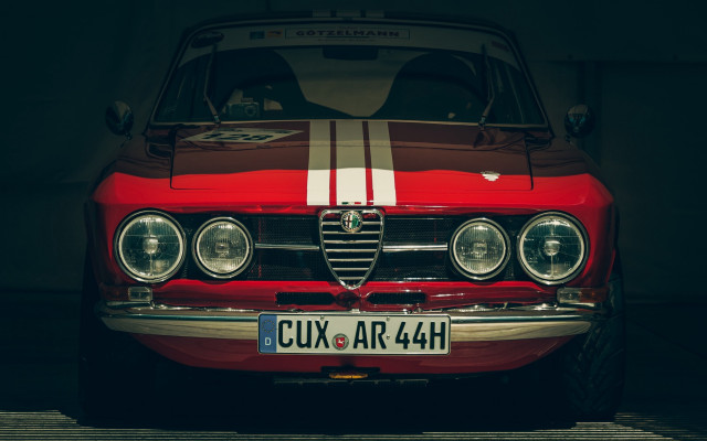 Red car white stripe front free wallpaper for desktop - medium preview image